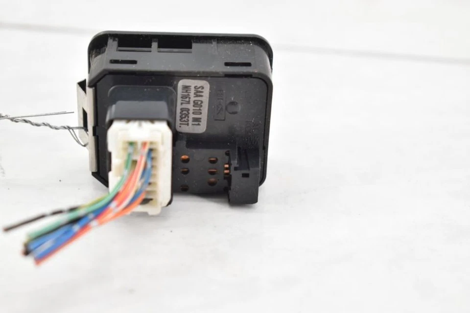 HONDA JAZZ III (GE) 1.4I SAA Elemento Di Controllo Specchio Esterno Sinistro - Immagine 2 di 3