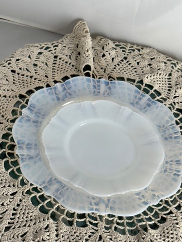 American Sweetheart Monax White Depression Glass Plate 2pc Macbeth Evans Co. - Picture 3 of 14