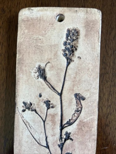 Studio Pottery Wall Plaque Pressed Leaf & Flowers Signed 8”x3” - Picture 2 of 8