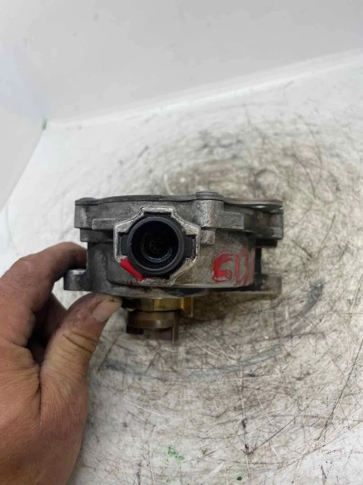 2012-2020 Ford Edge Explorer Escape Focus Lincoln MKC MKZ Vacuum Pump Assembly - Image 4 of 4