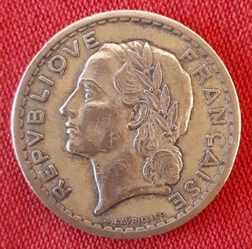 Pièce De 5 Francs Lavilliers 1945 - État SUP - Aluminium - Numismatique