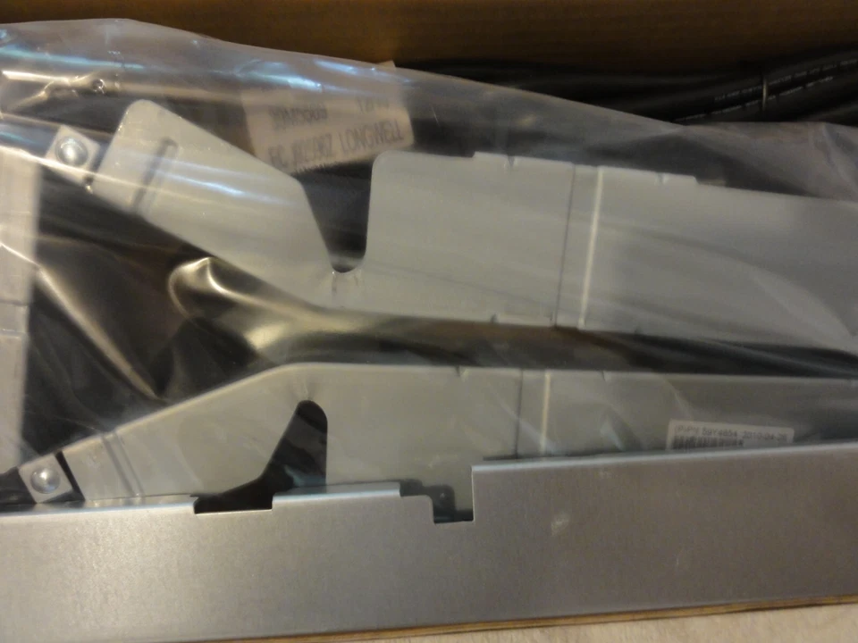 NEW in BOX IBM Rack-Mount Rail Kit for P710 Express 59Y4822 P10-11835 Power cord - Image 4 of 4