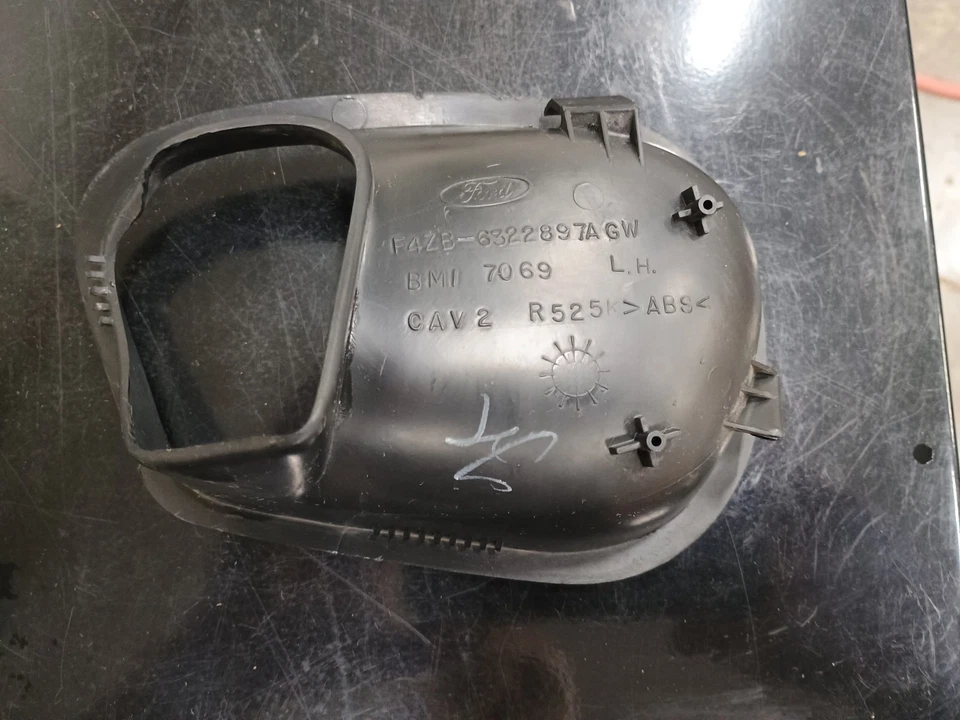 Bisel de manija de puerta interior lado del conductor Mustang LH 1994-2004 Foto 3 de 3