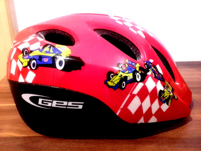 Fahrradhelm Kinderhelm Marke Ges in Rot mit Motiv Gr. 48-54cm 2-4 Jahre geeignet
