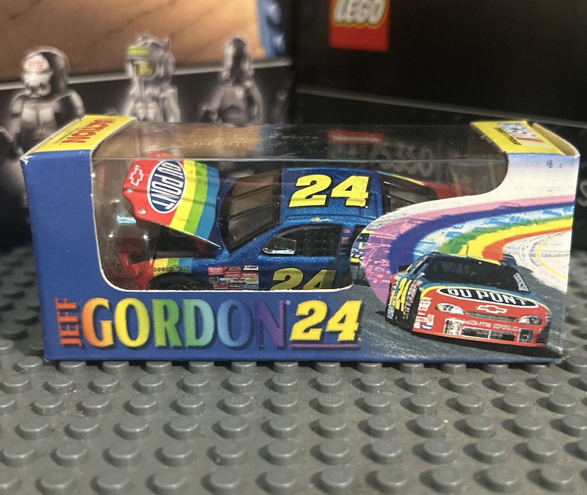 Action Nascar Jeff Gordon #24 Dupont 1999 Monte Carlo 1/64 Diecast
