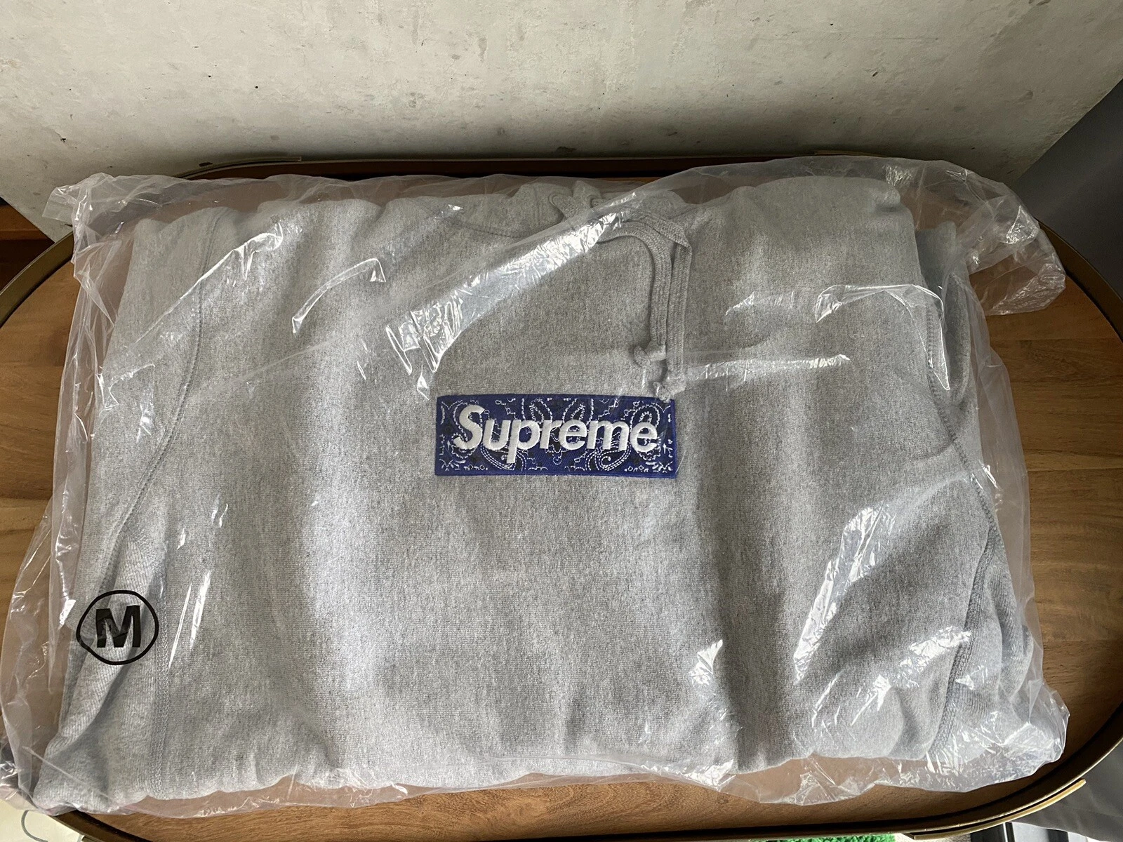 Neuf Supreme Bandana Box logo sweat shirt à capuche gris bruyère taille M authentique