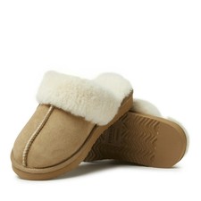 Fireside By DEARFOAMS Women  s Sydney Shearling Scuff Slippers Sand Sz 6 NWOB