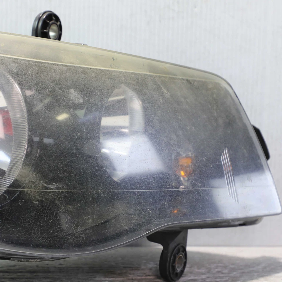 Faro lateral derecho halógeno negro base Dodge Grand Caravan 2011-2020 OEM Foto 4 de 4