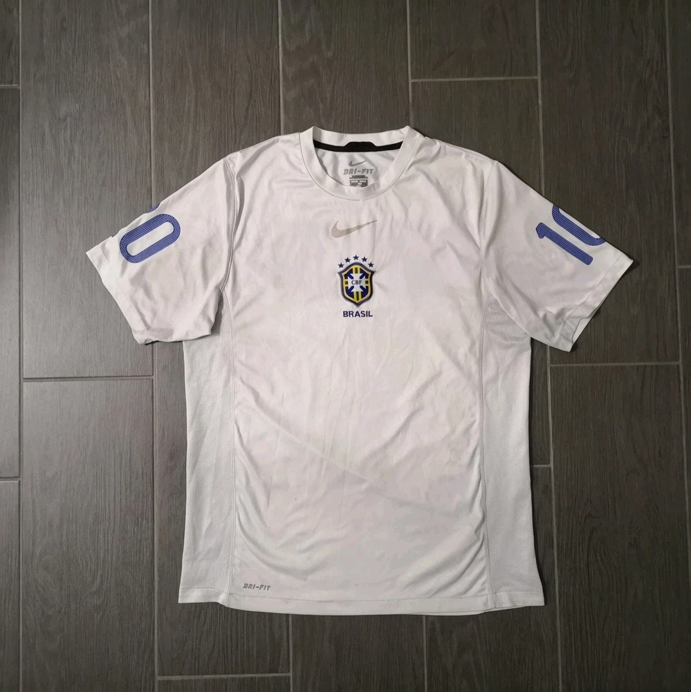 Retro 2010 WM Brasilien Nationalmannschaft Trikot Größe: L Pashanim Y2K Nike Fan