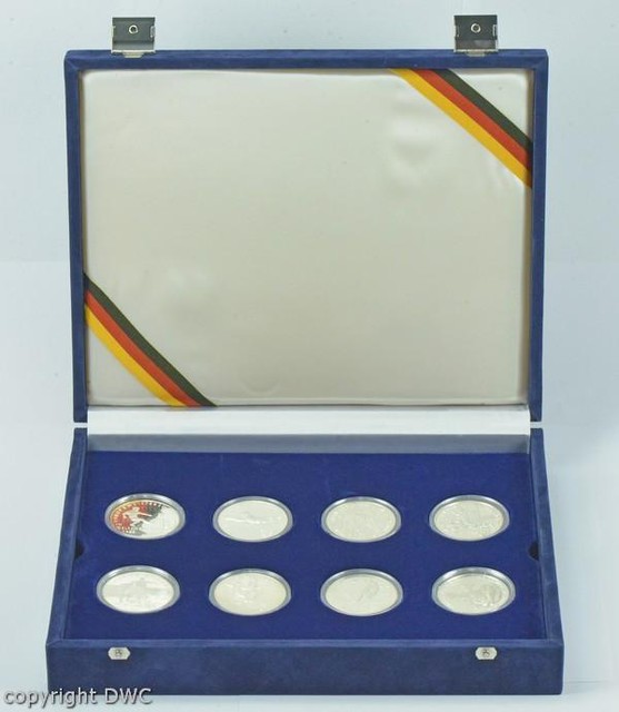 Coin Münzen 8 Medaillen Fussball-Europameisterschaft 1988 BRD aus 925 Silber Coin Münzen 8 Medaillen Fussball-Europameisterschaft 1988 BRD aus 925 Silber