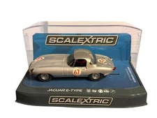 SCALEXTRIC C3952 JAGUAR E-TYPE - NURBURGRING 1,000KM 1963 #67 1/32 SLOT CAR