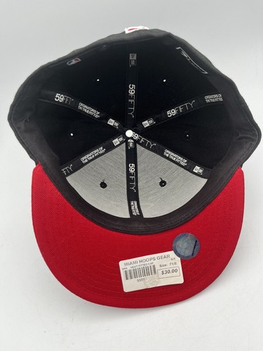 NEW Miami Heat NBA Red Black 59Fifty Fitted Hat Cap Size 7 1/8 New Era - Picture 7 of 7