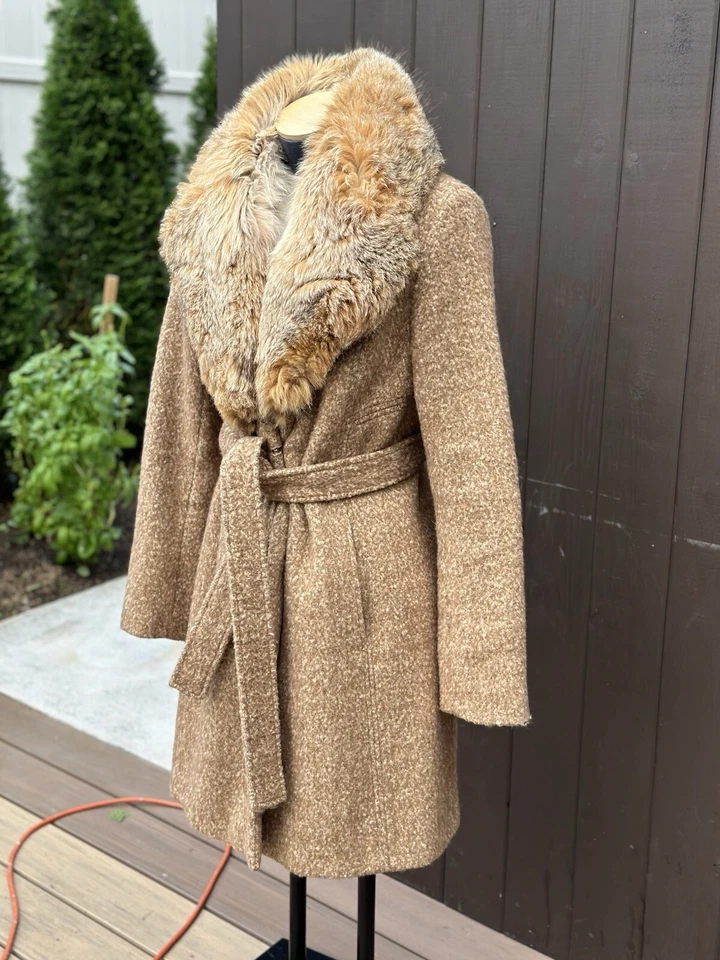 Abrigo envolvente de lana Ivanka Trump con cinturón camel talla 6 Foto 2 de 4