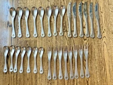 Robert Welch Pendulum Dot Stainless Satin Flatware Forks Spoons Knives