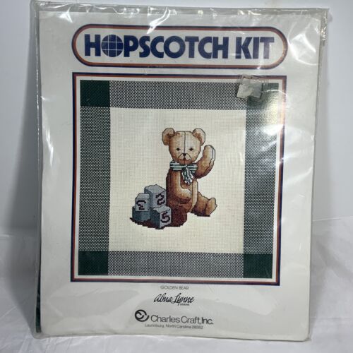 Kit hopscotch vintage Charles Craft punto croce orso d'oro 15" Alma Lynne - Foto 1 di 5