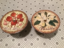 New Greenbrier International Candle In Glass 2/Vaniilla & 1/Linen U PICK