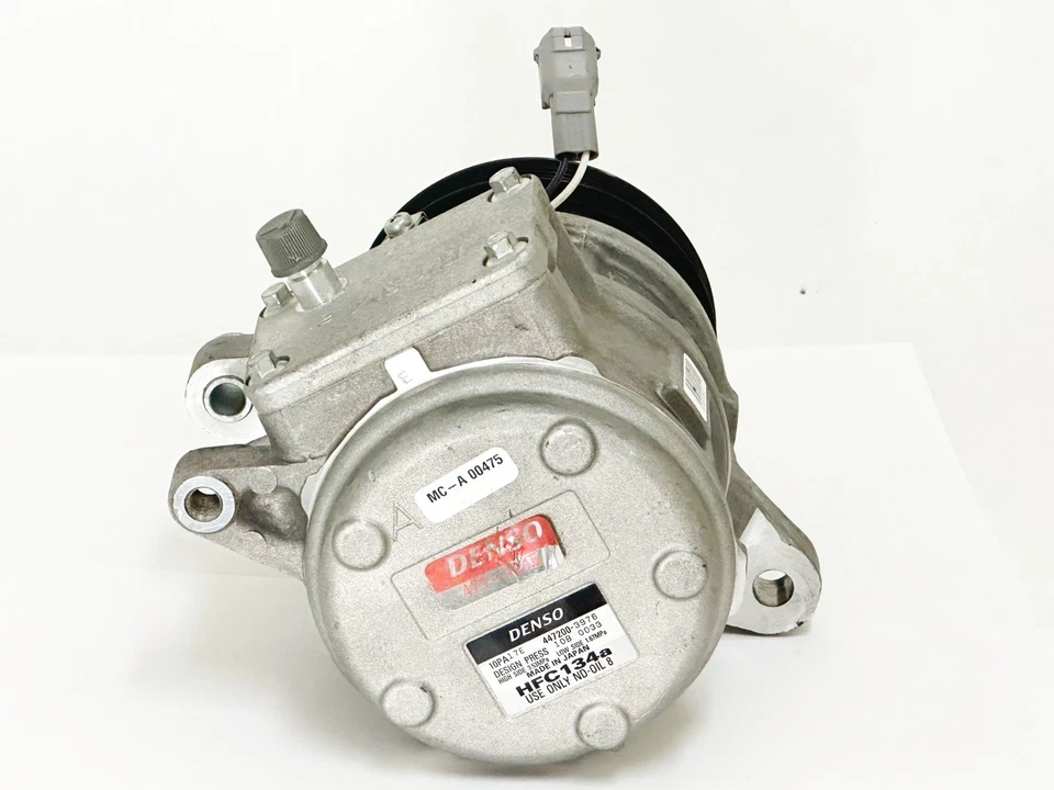 1991-1995 Toyota Previa 2.4 OEM A/C Compressor. - Image 2 of 3
