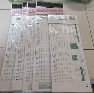 AUTHENTIC GREEN SCANTRON 882-E TESTING TEST EXAM FORM SHEETS (30)  *NIP*