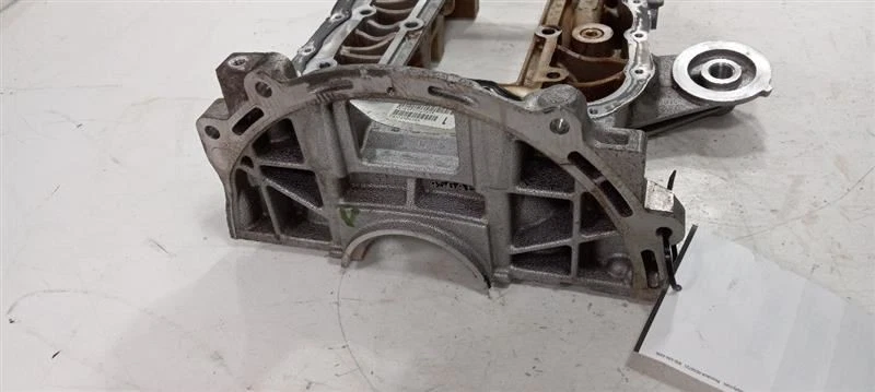 Tampa principal do virabrequim do bloco do motor Chrysler 200 2015 2016 2017 - Imagem 2 de 4