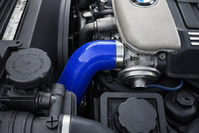 EGR TO INTERCOOLER TURBO HOSE PIPE BMW E38 E39 E46 E53 2.5D 3.0D 11617799389 Blu