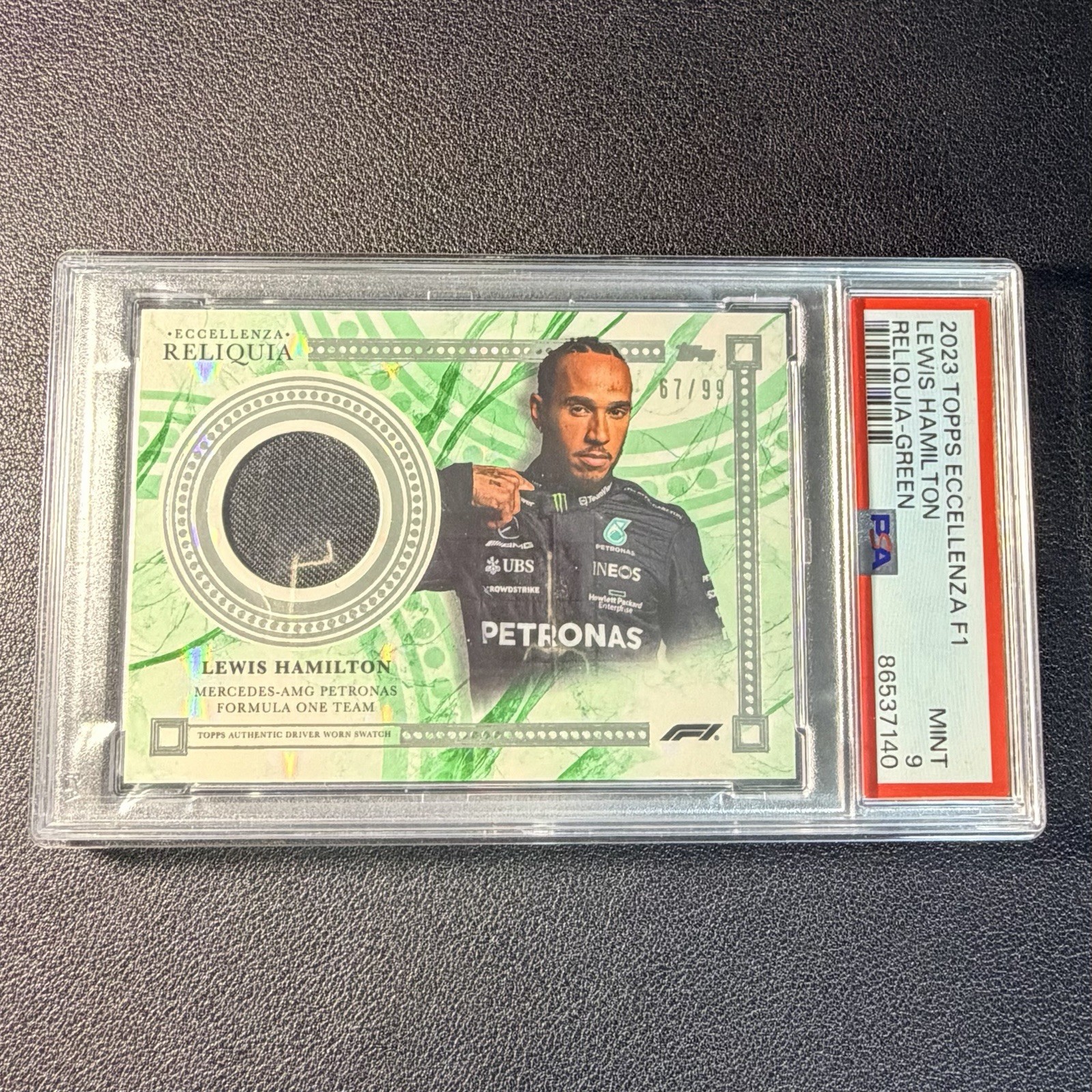 2023 Topps Eccellenza Formula 1 - Reliquia Lewis Hamilton Green /99 PSA 9 view 2