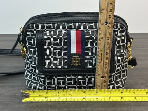 NWT` Tommy Hilfiger Crossbody Purse Monogram Logo crossbody bag Black - Picture 6 of 16