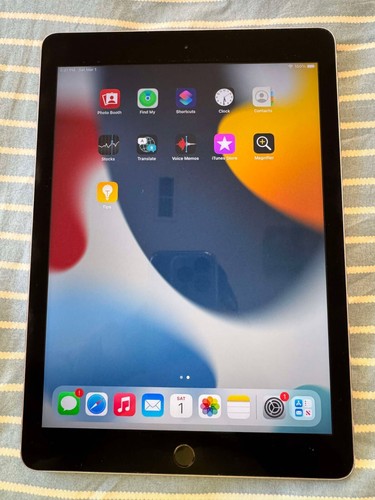 Apple iPad Air 2 64GB, Wi-Fi, 9.7in - Space Gray- REAL VIDEO- Ship from US - Picture 3 of 6