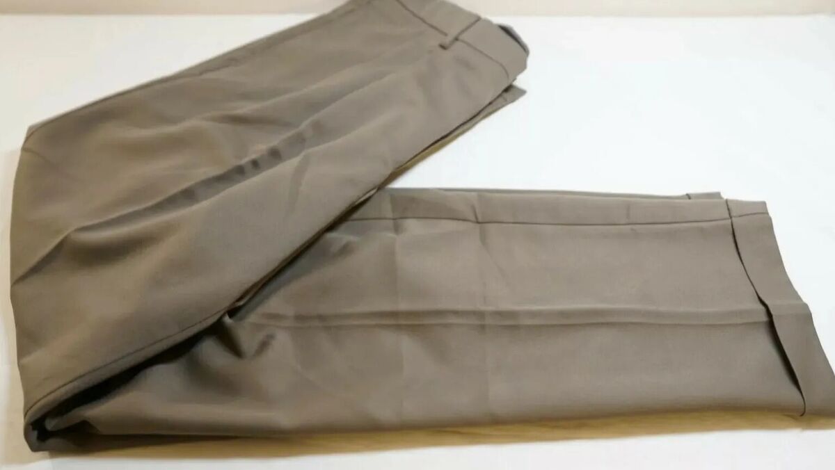 Men's Bill Blass Studio brown rayon polyester pleat cuffed Men's Bill Blass Studio brown rayon polyester pleat cuffed
