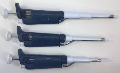 Gilson Pipetman Classic Pipette Set | 20µl, 200µl, 1000µl | Cleaned + Calibrated - Picture 2 of 10
