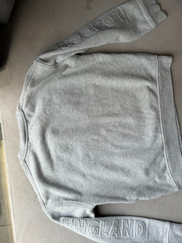 Burberry kid sweater boy girl child size 10, 9-10 year old, sweatshirt, jacket - Picture 2 of 5