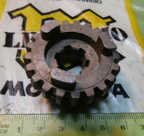 Montesa Cappra 125 VA Transmission P/N 3864.173 NOS 38M 1975-1976 - Photo 2 sur 6
