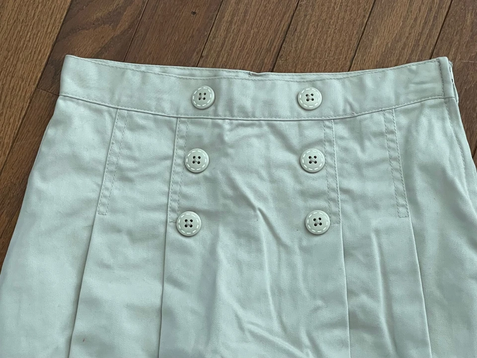 Falda corta Gymboree Girls Uniform Shop caqui talla 10 Foto 4 de 4