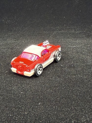 2025 Hot Wheels ~Multi-Pack Exclusive ~The Nash (Red) - Picture 3 of 6
