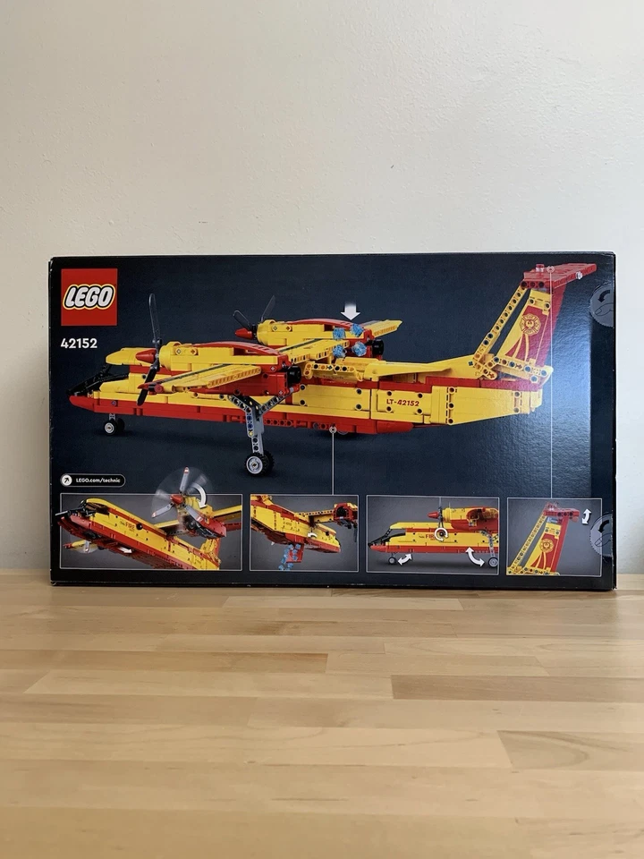LEGO Technic 42152 Firefighter Aircraft - Image 2 of 4