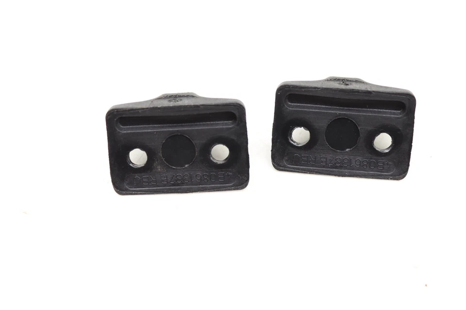 1998-2004 AUDI A6 QUATTRO - REAR DOOR Window / SUN Shade HOOK SET 4B0861337B - Image 2 of 4