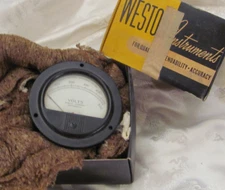 Weston MR35W500DCVV Volts Meter Gauge 0-500 Vintage Panel Instrument NIB