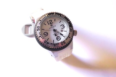 KIENZLE UNUSUAL QUARTZ WATCH (3058)