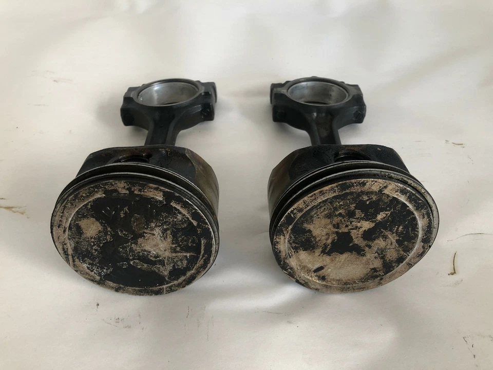 2002 - 2007 SATURN VUE Engine Piston Ring & Connecting Rod Assembly 2pcs OEM - Image 2 of 4