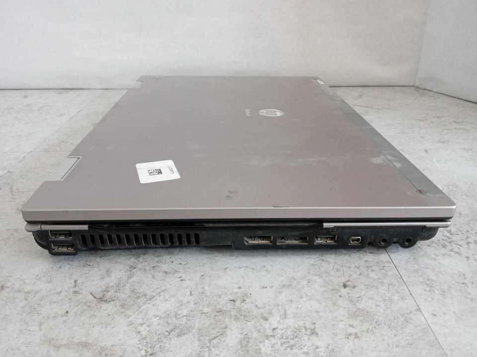 HP ProBook 8540p 15" Laptop Intel i7-620M 2.67GHz 2GB RAM - PARTS/REPAIR -RR - Image 3 of 4