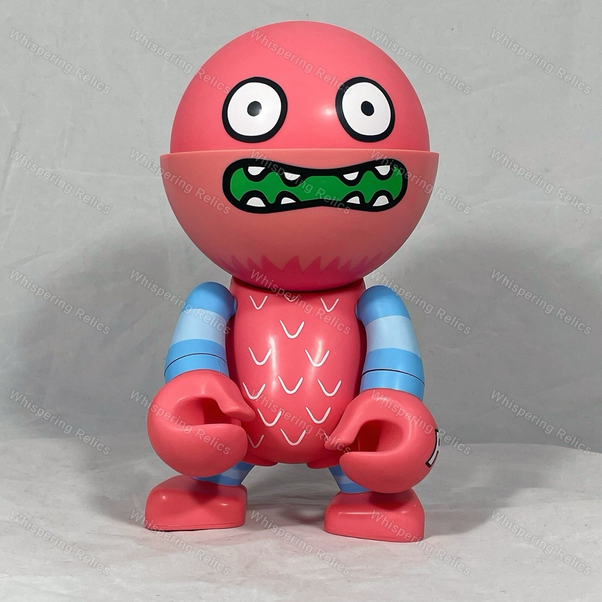 Noupa Evil Robo 10” & 3” Trexi Vinyl Figure | David Horvath x Play