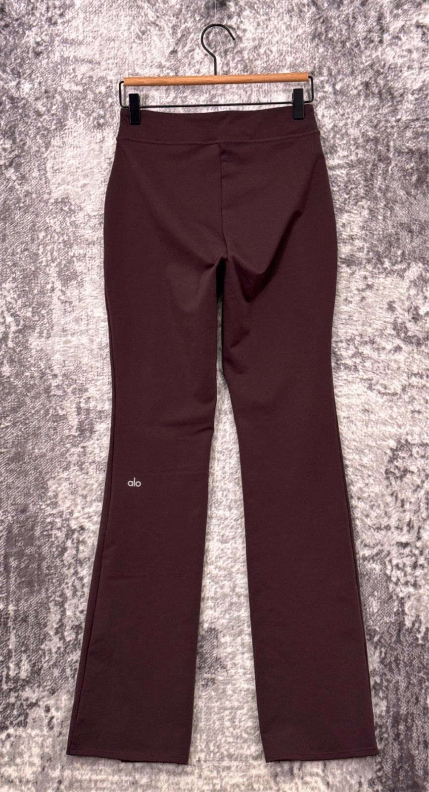 alo-yoga high waist flutter raisin purple leggings