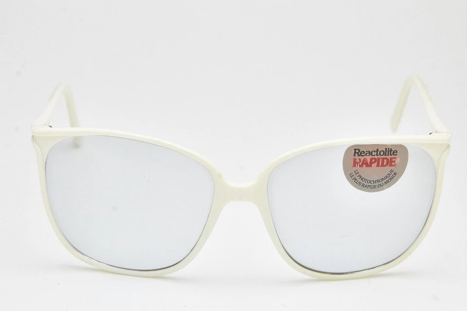1980s vintage ovarsized sunglasses photochromatic BOLLE eyeglasses white frame - Image 3 of 4