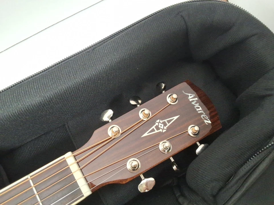 Guitarra Acústica Alvarez MG70BG Rosewood Dreadnaught - EXCELENTE CON ESTUCHE Foto 3 de 4