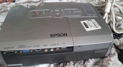 Epson LCD Projektor Modell: EMP-S3 Top Zustand