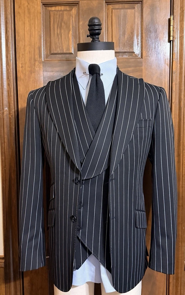 Traje MTM a rayas negras $795 talla 40 EE. UU. delgado Foto 2 de 4