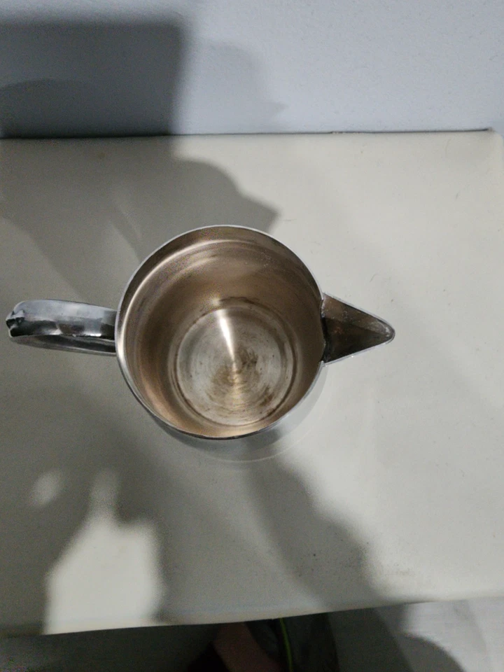 Jarra de agua chapada en plata Wm A Rogers de colección de 4 pulgadas con caño  Foto 4 de 4