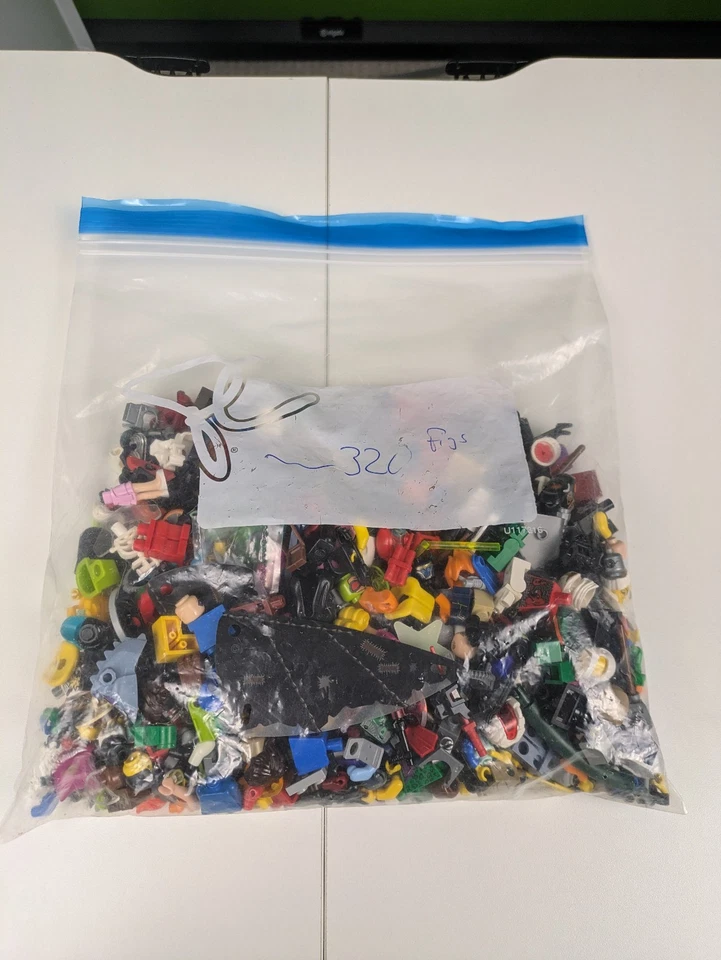 Juego de paquete Lego: minifiguras auténticas surtidas aleatorias/animales/piezas/piezas ¡2 lb! Foto 2 de 4