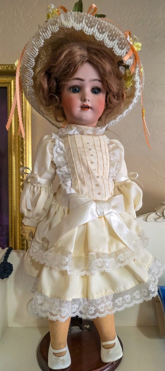 Lovely Heinrich Handwerck Simon Halbig German Doll Antique Bisque