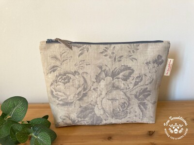Handmade makeup bag zip pouch- Gift Cabbages Roses Grey Linen Floral  Roses UK