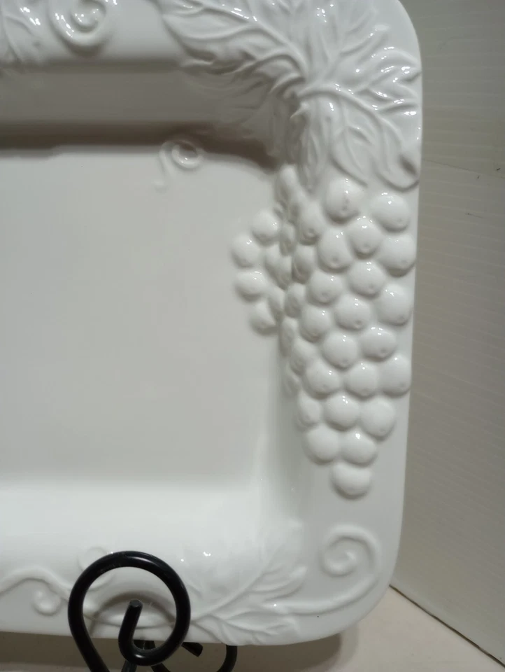 Home Essential Milk White Cheese Tray Grape Design - Image 3 of 4